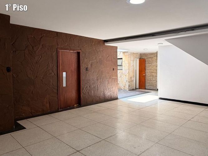 Edificio en arriendo en Santa Isabel, Cali, 491 m² · foto 3 de 24