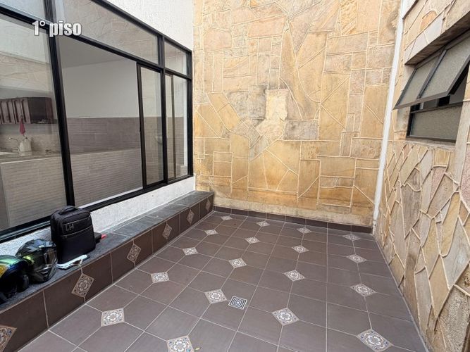 Edificio en arriendo en Santa Isabel, Cali, 491 m² · foto 4 de 24
