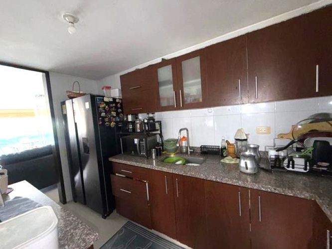 Apartamento de 3 alcobas en venta en Versalles, Floridablanca, 99 m² · foto 5 de 24