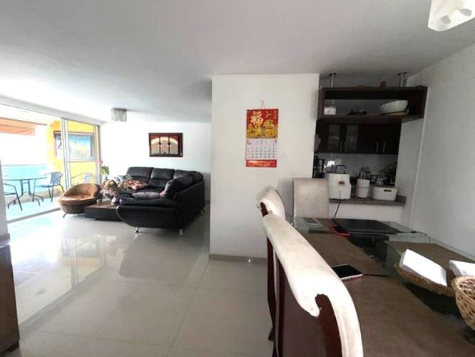 Apartamento de 3 alcobas en venta en Versalles, Floridablanca, 99 m² · foto 6 de 24