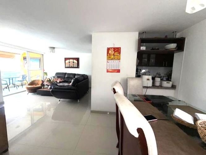 Apartamento de 3 alcobas en venta en Versalles, Floridablanca, 99 m² · foto 8 de 24