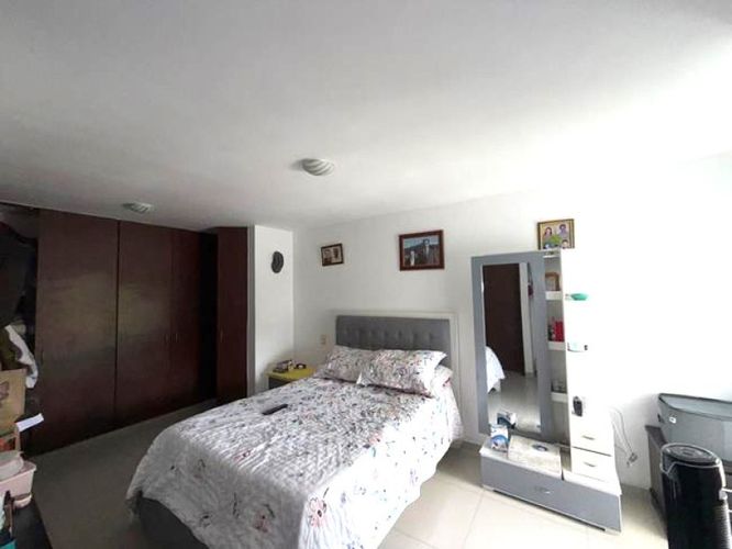 Apartamento de 3 alcobas en venta en Versalles, Floridablanca, 99 m² · foto 11 de 24