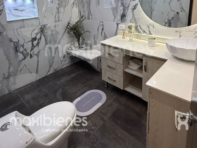 Casa de 4 alcobas en venta en Santa Teresita, Medellín, 440 m² · foto 16 de 21
