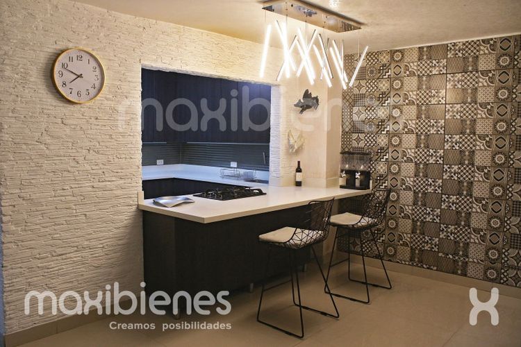 Casa de 4 alcobas en venta en Santa Teresita, Medellín, 440 m² · foto 18 de 21