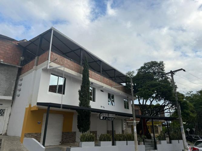 Edificio en venta en Belalcazar, Yumbo, 300 m² · foto 4 de 24