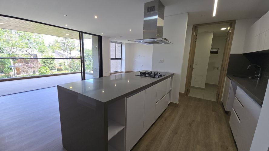 Apartamento de 2 alcobas en arriendo en Llano Grande, Rionegro, 110 m² · foto 3 de 23
