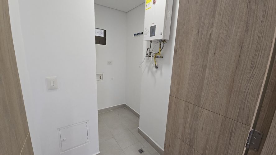 Apartamento de 2 alcobas en arriendo en Llano Grande, Rionegro, 110 m² · foto 6 de 23