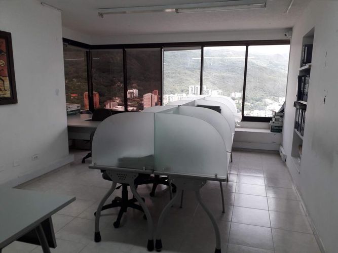 Oficina en venta en San Vicente, Cali, 335 m² · foto 14 de 24