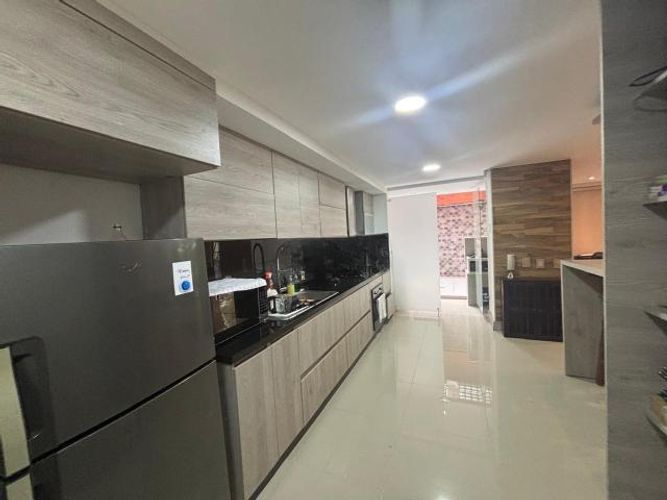Apartamento de 2 alcobas en venta en Bellavista, Cali, 121 m² · foto 7 de 12