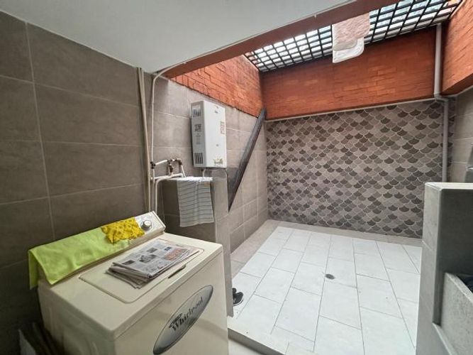 Apartamento de 2 alcobas en venta en Bellavista, Cali, 121 m² · foto 8 de 12