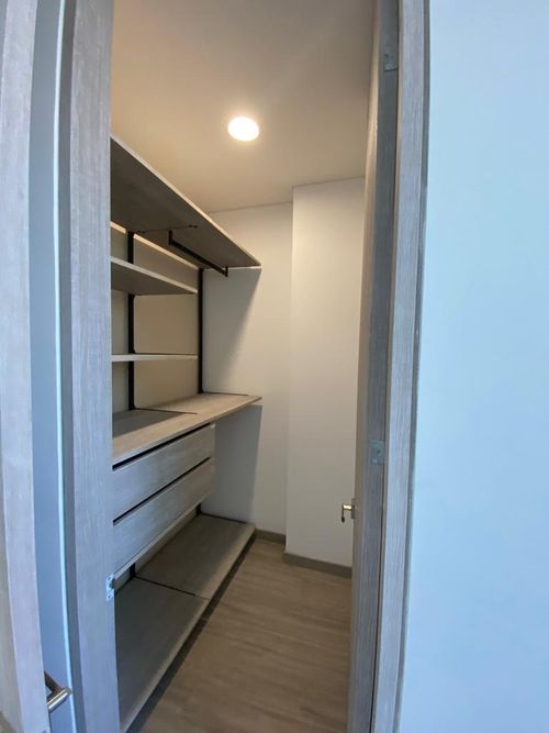 Apartamento de 3 alcobas en venta en Bellavista, Cali, 174 m² · foto 13 de 17