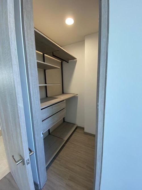 Apartamento de 3 alcobas en venta en Bellavista, Cali, 174 m² · foto 15 de 17