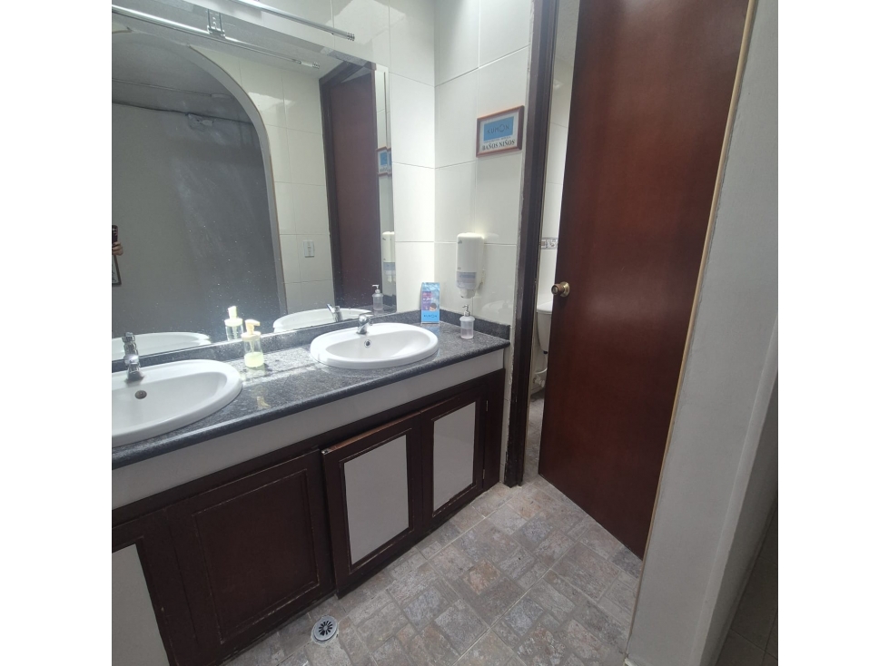 Casa en venta en Niza, Bogotá · foto 8 de 13