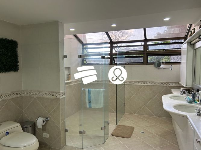 Casa de 5 alcobas en venta en El Poblado, Medellín, 538 m² · foto 20 de 24