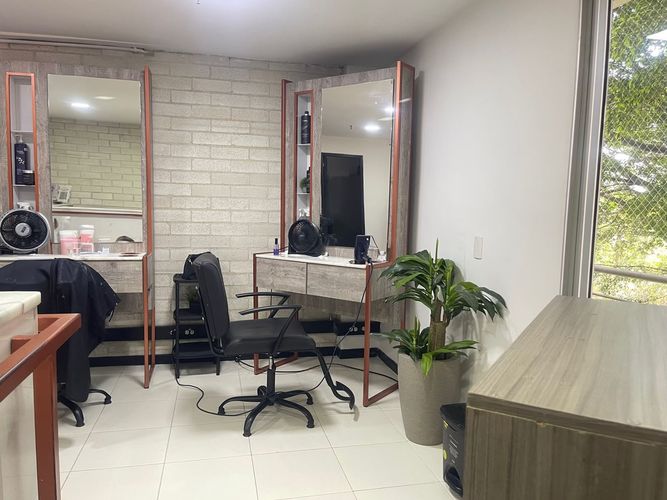 Oficina en arriendo en Villa Santa Teresa, Envigado, 50 m² · foto 8 de 10