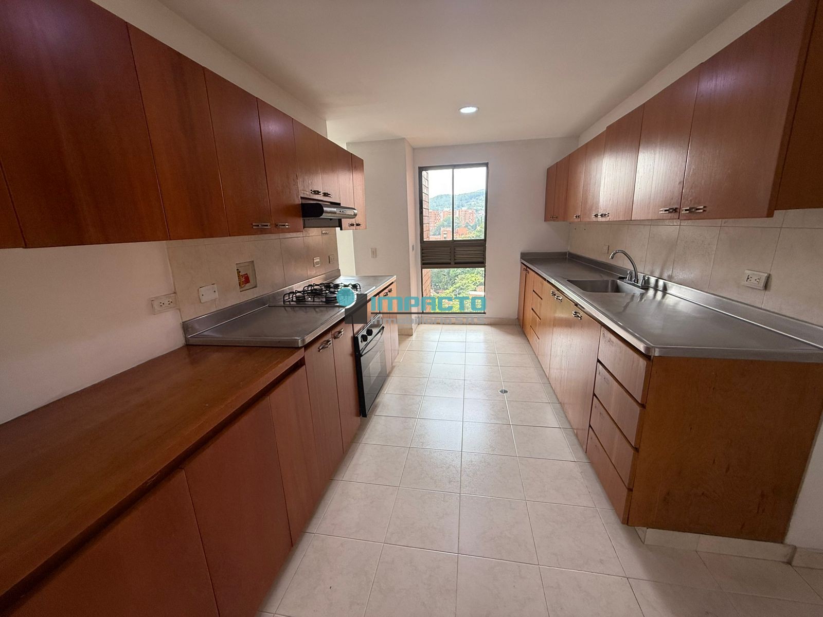 Apartamento en arriendo en El Tesoro, Medellín · foto 2 de 20
