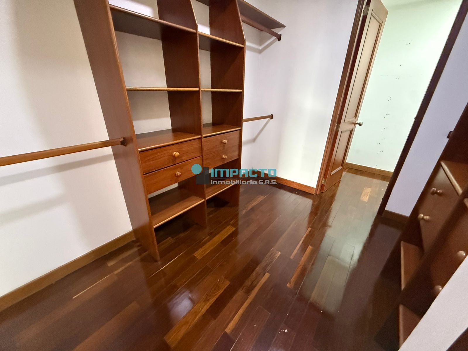 Apartamento en arriendo en El Tesoro, Medellín · foto 6 de 20