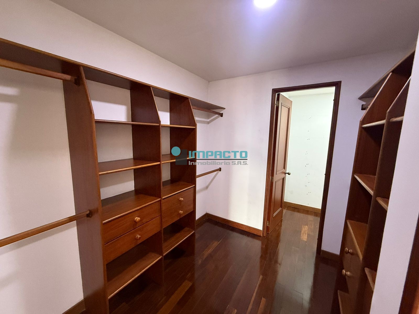 Apartamento en arriendo en El Tesoro, Medellín · foto 7 de 20