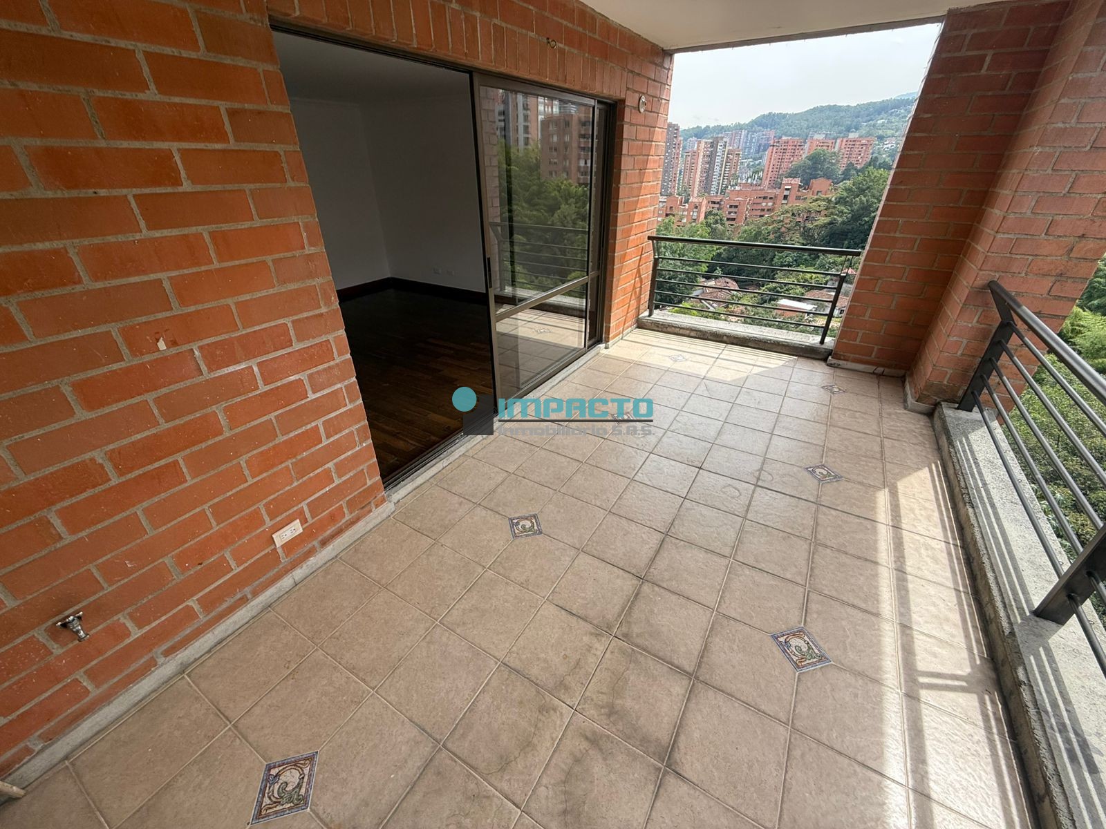 Apartamento en arriendo en El Tesoro, Medellín · foto 18 de 20