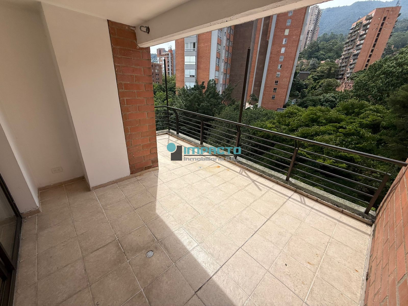 Apartamento en arriendo en El Tesoro, Medellín · foto 19 de 20