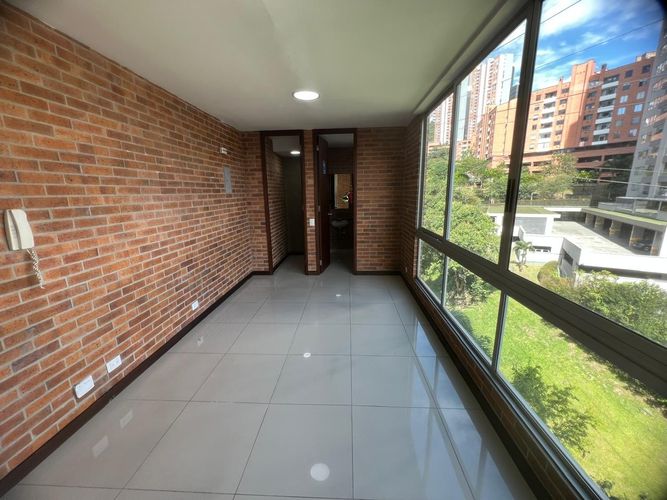 Oficina en arriendo en Castropol, Medellín, 25 m² · foto 9 de 10
