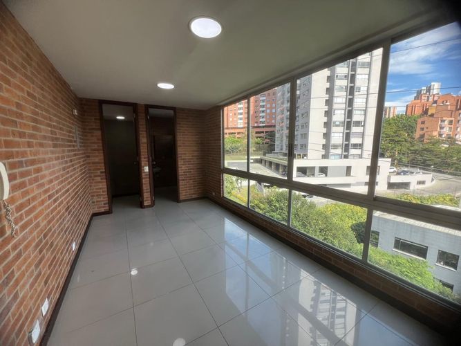 Oficina en arriendo en Castropol, Medellín, 25 m² · foto 3 de 10