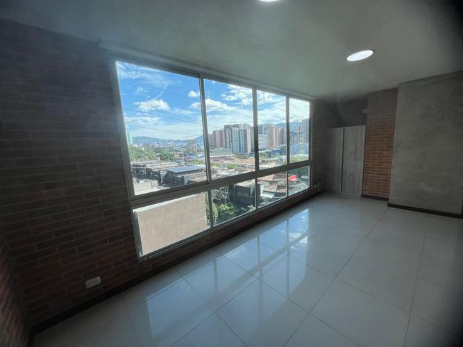 Oficina en arriendo en Castropol, Medellín, 25 m² · foto 7 de 10