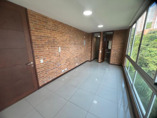 Oficina en arriendo en Castropol, Medellín, 25 m² · foto 4 de 10
