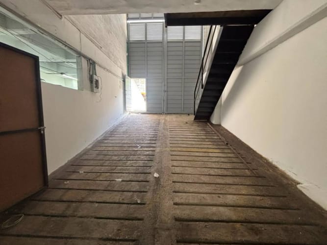 Bodega en arriendo en Viviendas Del Sur, Itagüí, 376 m² · foto 5 de 9