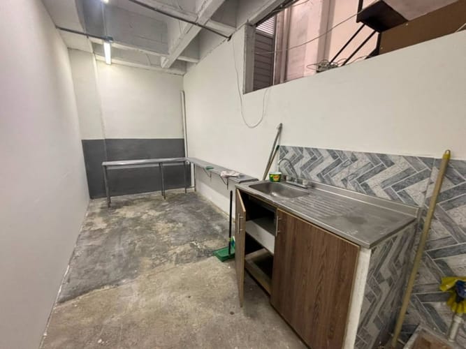 Bodega en arriendo en Viviendas Del Sur, Itagüí, 376 m² · foto 8 de 9