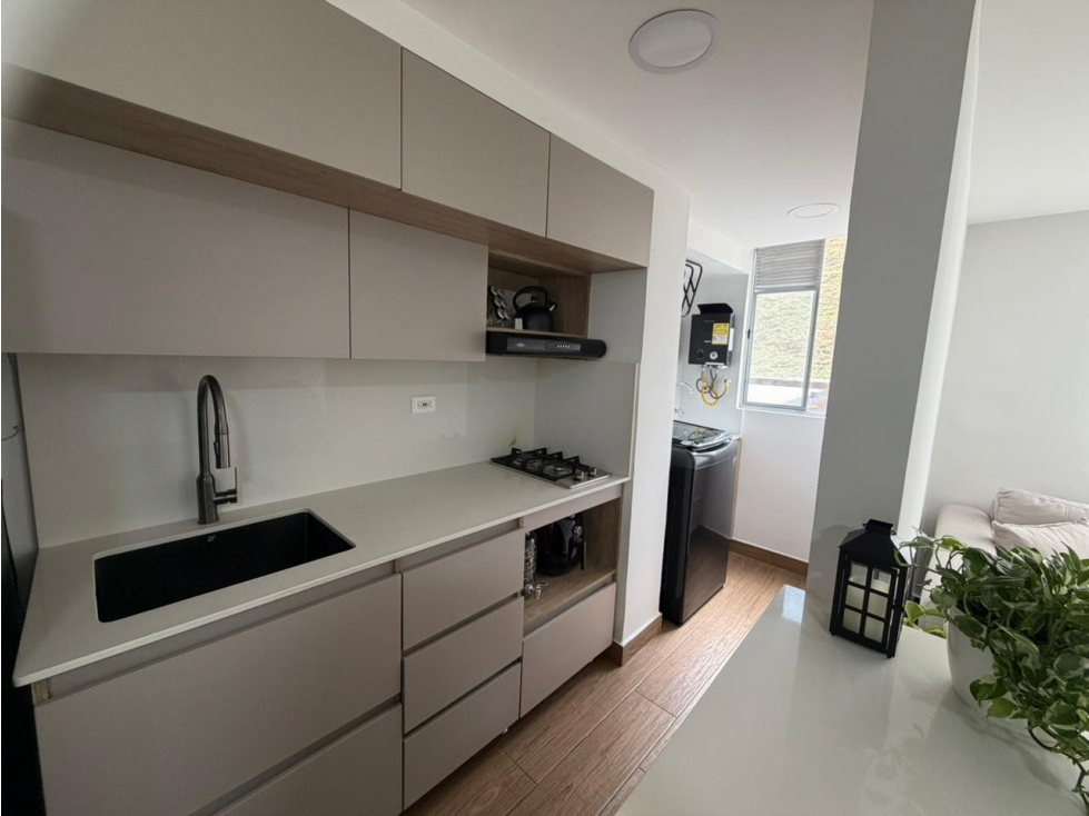 Apartamento en venta en Calasanz, Medellín · foto 3 de 16