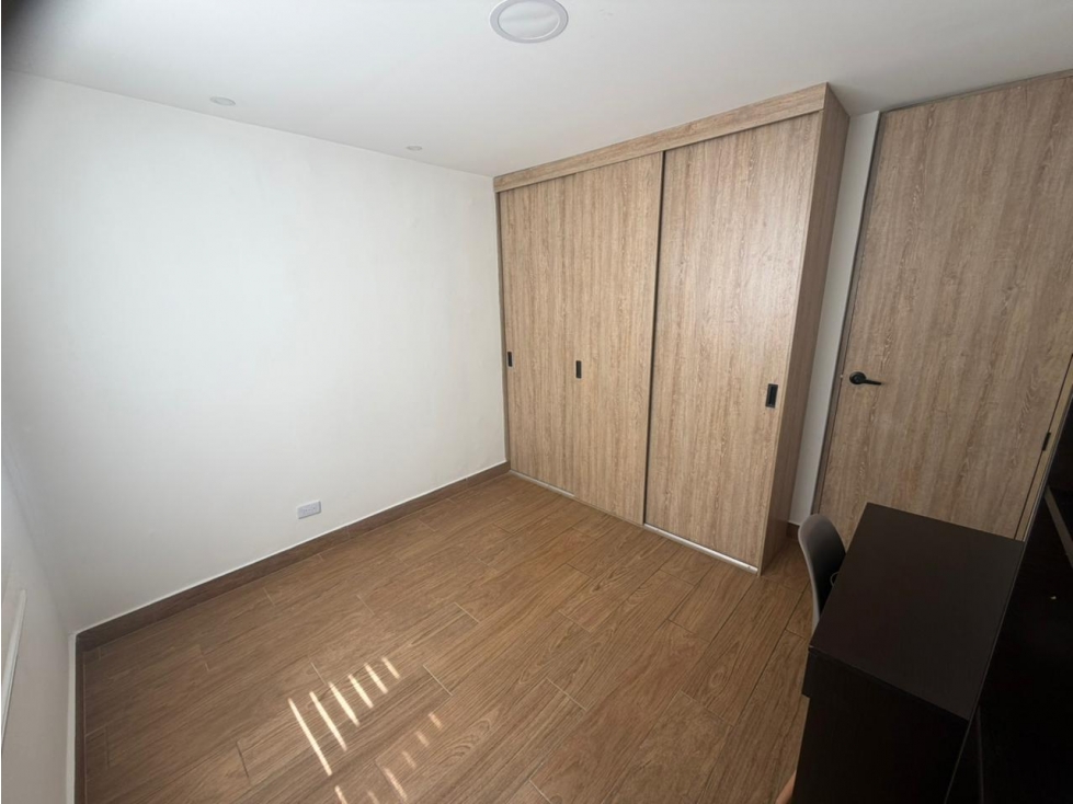 Apartamento en venta en Calasanz, Medellín · foto 5 de 16