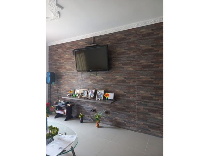 Apartamento de 3 alcobas en venta en Sector Cañaveralejo Guadalupe, Cali, 73 m² · foto 2 de 14