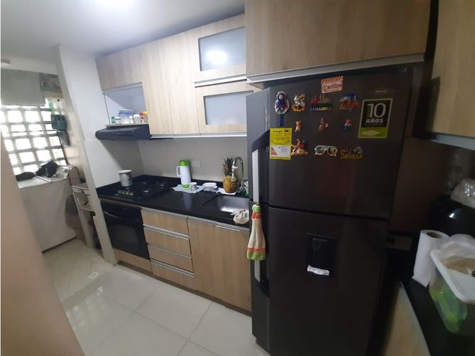 Apartamento de 3 alcobas en venta en Sector Cañaveralejo Guadalupe, Cali, 73 m² · foto 3 de 14