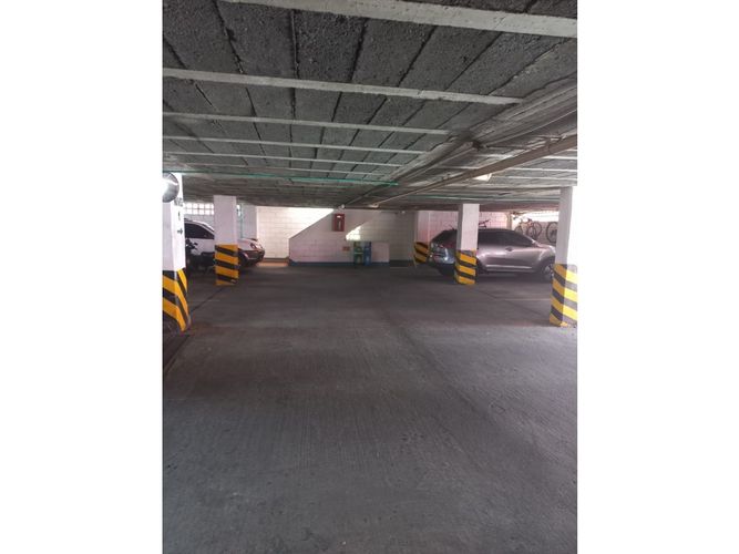 Apartamento de 3 alcobas en venta en Sector Cañaveralejo Guadalupe, Cali, 73 m² · foto 13 de 14