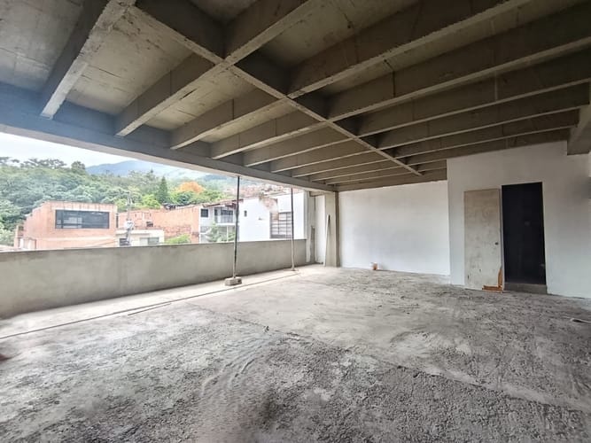 Bodega en arriendo en Boston, Medellín, 210 m² · foto 7 de 16