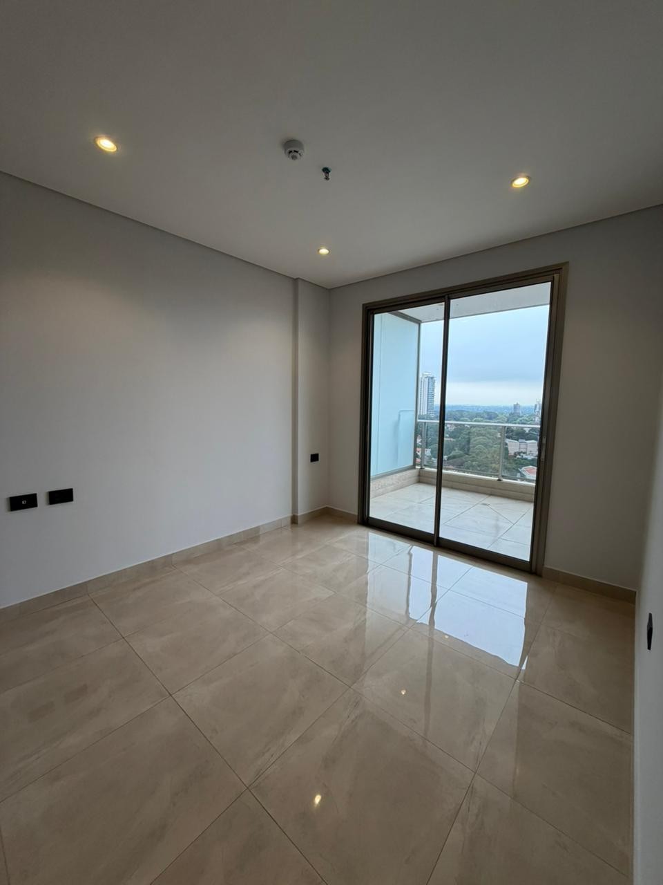 Departamento en alquiler en Mburucuyá, Asunción — foto 2