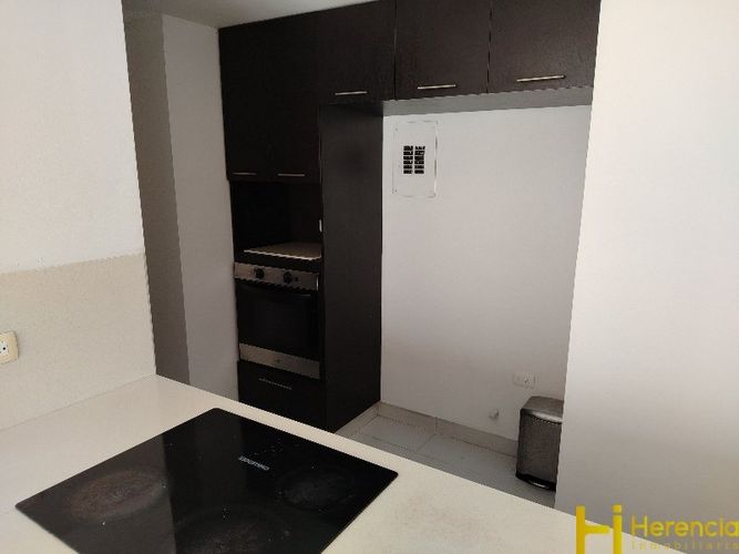 Apartamento de 2 alcobas en arriendo en Lalinde, Medellín, 96 m² · foto 5 de 24