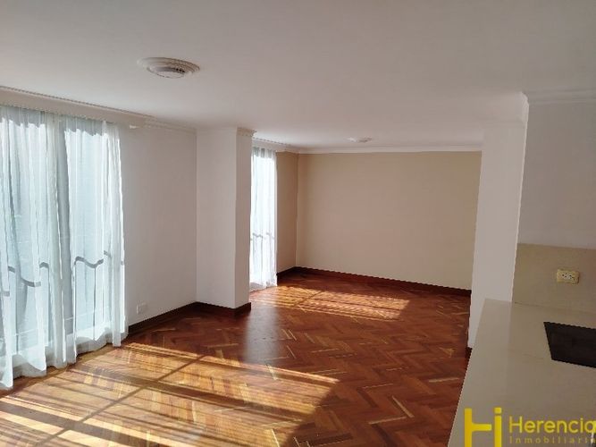 Apartamento de 2 alcobas en arriendo en Lalinde, Medellín, 96 m² · foto 12 de 24