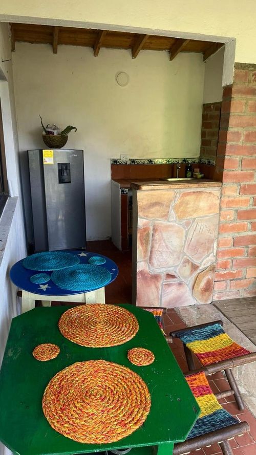 Casa de 2 alcobas en arriendo en Cestillal, Barbosa, 1000 m² · foto 3 de 12