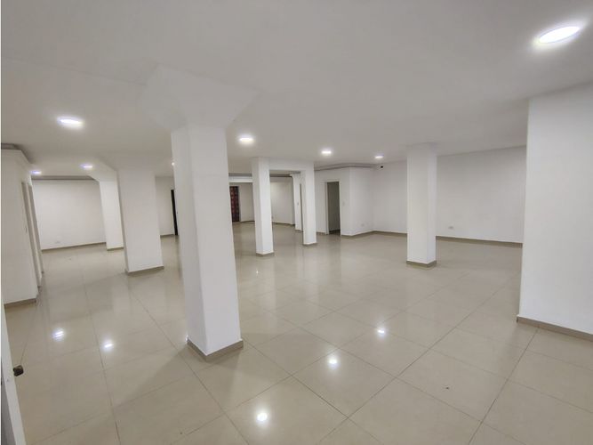 Oficina en arriendo en Santa Monica, Cali, 200 m² · foto 10 de 14