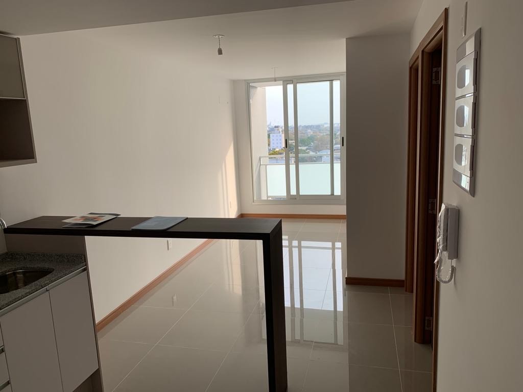 Alquiler Apartamento 1 dormitorio. Tres Cruces. Vista Despejada. Por Bvar Artigas