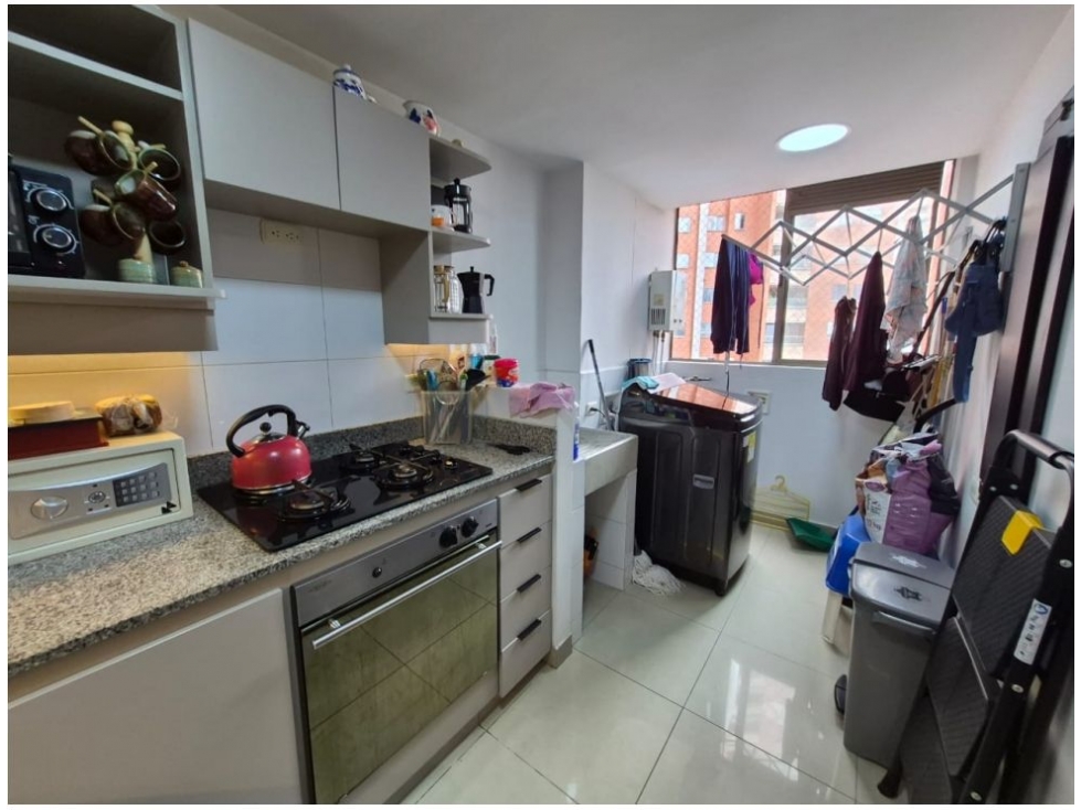 Apartamento en venta en El Poblado, Medellín 4