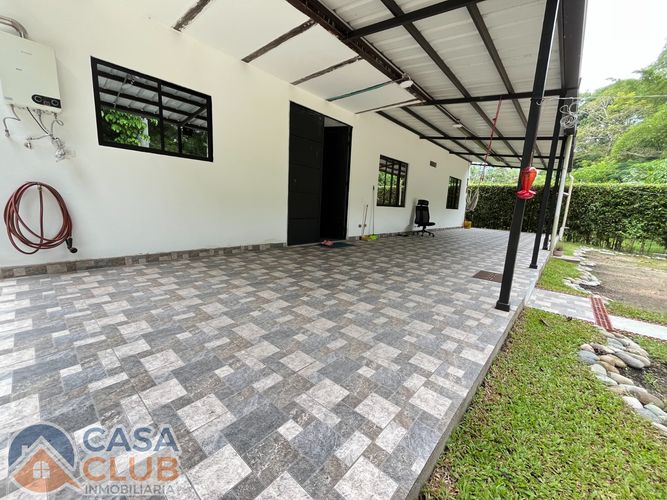 Casa de 5 alcobas en venta en Los Llanitos, Piedecuesta, 350 m² · foto 13 de 17