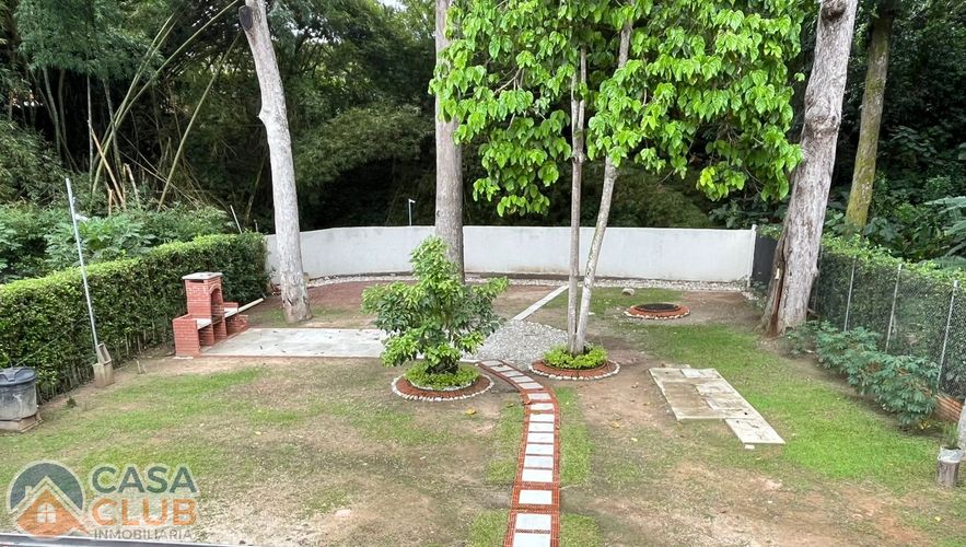 Casa de 5 alcobas en venta en Los Llanitos, Piedecuesta, 350 m² · foto 15 de 17