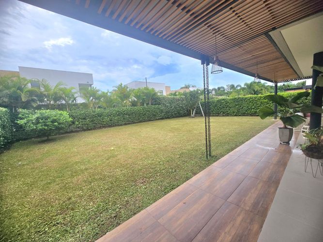 Casa de 5 alcobas en venta en Pance, Cali, 300 m² · foto 2 de 23
