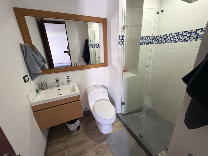 Apartamento de 3 alcobas en venta en El Castillo, Medellín, 138 m² · foto 22 de 23