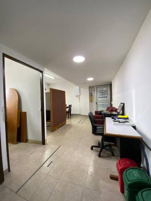 Oficina en arriendo en Naranjal, Medellín, 40 m² · foto 3 de 8