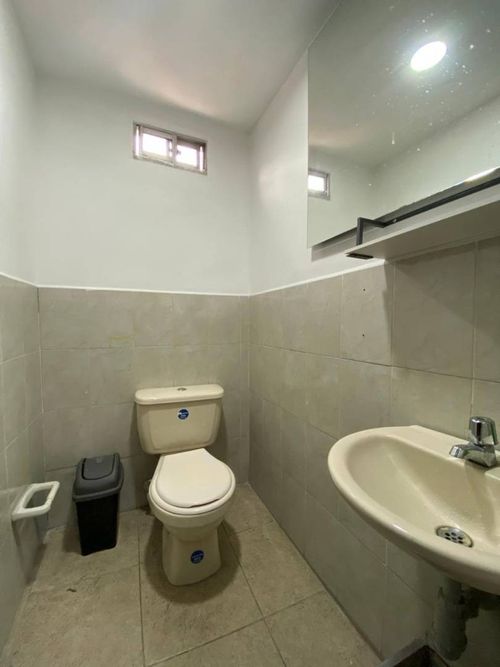 Oficina en arriendo en Naranjal, Medellín, 40 m² · foto 7 de 8