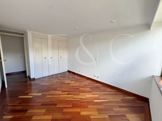 Apartamento en venta en Ub. Cordoba Niza, Bogotá · foto 3 de 24